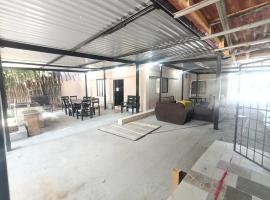 Casa Cactus, hotel u gradu Linares