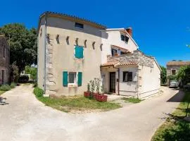 Apartments with parking space Krnica, Marcana - 25317