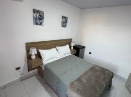 HOTEL LIRIOs DEL MAR