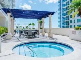 Brickell 2 Private Bedrooms, Oceanview with Free Parking, 3 Beds