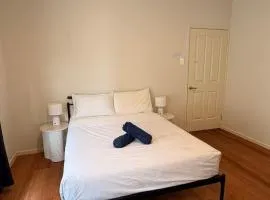 Breeze Share Room in Coopers Plains