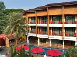 March Hotel & Suite Riverside