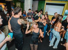 Tequila Sunrise Podstel: Gold Coast şehrinde bir otel