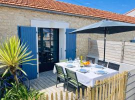 Residence Clos des Aigrettes -Appartements a 30m du Port de La Cotiniere , Ile d Oleron -commerces et plages a pied, hotell i La Cotinière