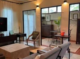 TRV Tropical Duplex Open Dipping Pool 5 min to the Beach