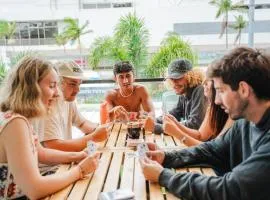 Tequila Sunrise Hostel Surfers Paradise