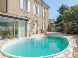 Gîte Le Chant Des Oiseaux, Hotel in Pradons