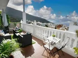 Terraza, céntrico pueblo + aparcamiento cerca