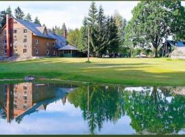 Kryzbarkas, hotel v mestu Degučiai