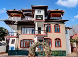 Collection O Brein Nishat Formerly Continental Guest House