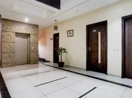 Super Collection O Railway Station Road Near Clock Tower