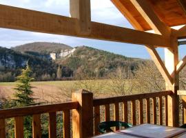 Paysannerie des Versanes - Chambre et gîte à la ferme, Hotel in Tour-de-Faure
