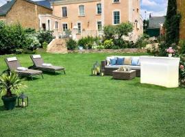 KVS Concept- Hébergement premium & accueil professionnel, hotell i Écommoy