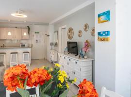 PLAZAMAR 2 SUIT-HOME RENt MALAGA, Hotel in Torre del Mar