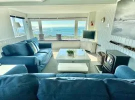 HEADLANDS-2 BED-SEA VIEW APARTMENT-TREARDDUR BAY
