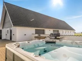Luxury House With Outdoor Hot Tub And Activity Room, And Unique View Of Thy National Park