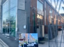 Hôtel Le Dormeur du Val, ξενοδοχείο στη Σαρλβίλ-Μεζιέρ