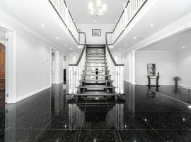 Brampton में, होटल Brampton Mansion Getaway!