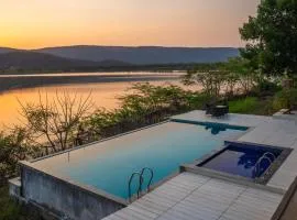 Neelkanth Forest Retreat