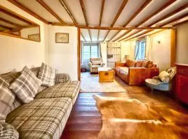 Charming English Cottage in the Essex Countryside