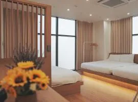 Jeongdong Stay 25 - City Hall and Deoksugung