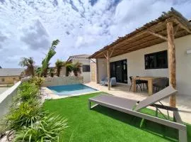 Emma Luxury Pool Suites Resort