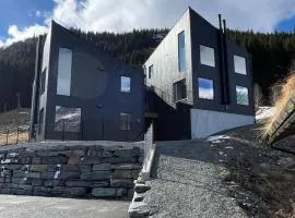 Exclusive - Cabin Ski in Ski out - Scenic Views