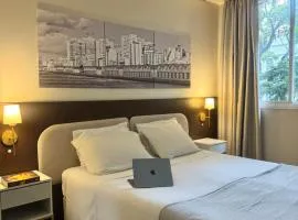 Açores Flat Design- Ao lado da Casa De Cultura Mário Quintana