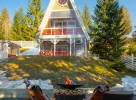 Котедж Freeman-4 триповерховий будинок для 10гостей