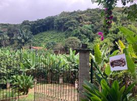 Sítio casa das fadas em Pacoti、パコチのホテル