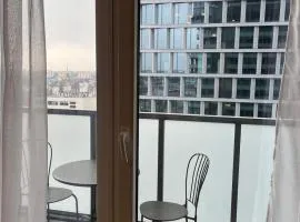 Global l Apartament with balcony l SKY TOWER Katowice l