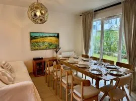 Villa Madison - Maison en Ville - Disneyland Paris - Vallée Village luxury outlet - two free parkings