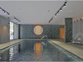 Victory Suite - NEW 1 and 2 Bedroom Apartments, Close to Airport, hotel v destinaci Gibraltar