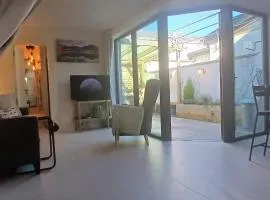Stylish Cottage with Loft Sleeps 4
