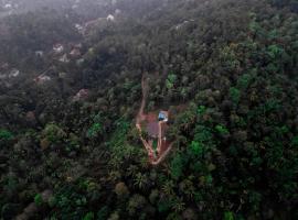 Camplights Stays, hotel di Tariyod