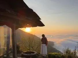 Lưng Núi House - Tà Xùa