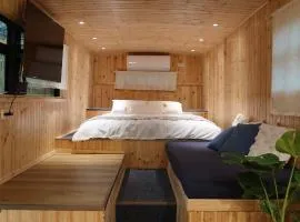 תחנת גן עדן - Paradise Station