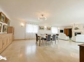 Maison spacieuse et confortable, hôtel à Mesland