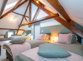 Le Refuge - 10 people, charming renovated cottage, hotel a Manhay