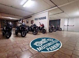 Hotel Montegrino Lakeview: Montegrino Valtravaglia'da bir otel