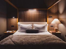 Arisaig में, होटल Luinga Beag, Luxury Cabin, Outdoor Stone Bath, Dog Friendly