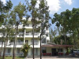 Eden Garden Hotel And Resort, hotel din Attigundi