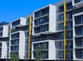 The Millennial, Secure parking, 3 mins to Gateway