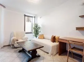 Stylish & Colorful Open Space - Sleeps 5