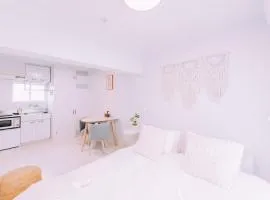 Fukuoka Hakata - Hakata Spacious & Stylish Stay