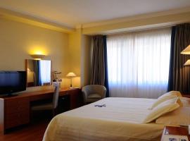 Best Western Hotel Globus, hotelli Roomassa