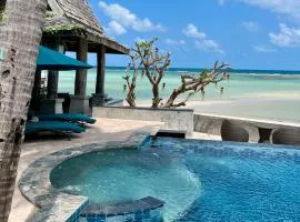 Villa Sunrise - Golden Beachfront