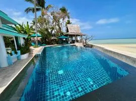 Villa Sunrise - Golden Beachfront