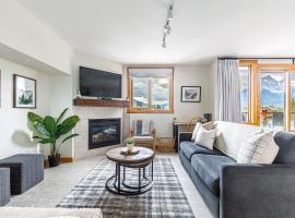 Morningside - Pet Friendly Stunning Mtn Views โรงแรมในแคนมอร์
