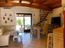 Mediterranean Garden House, hótel í Loiri